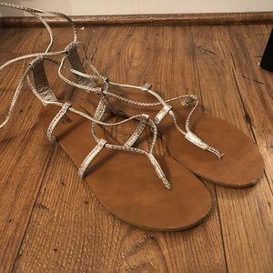 MOSSIMO GLADIATOR SANDALS